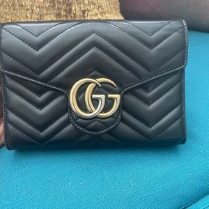 Black Gucci Marmont purse